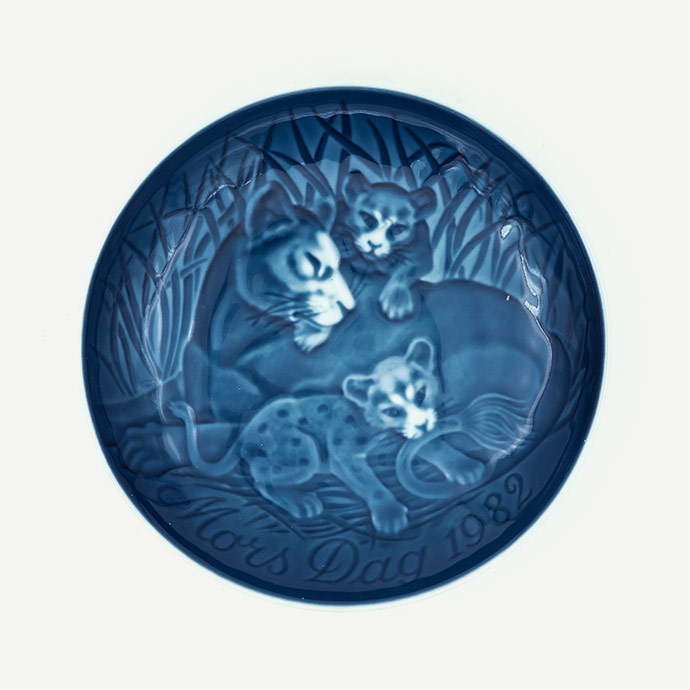 royal copenhagen mors dag koleksiyon tabağı resmi