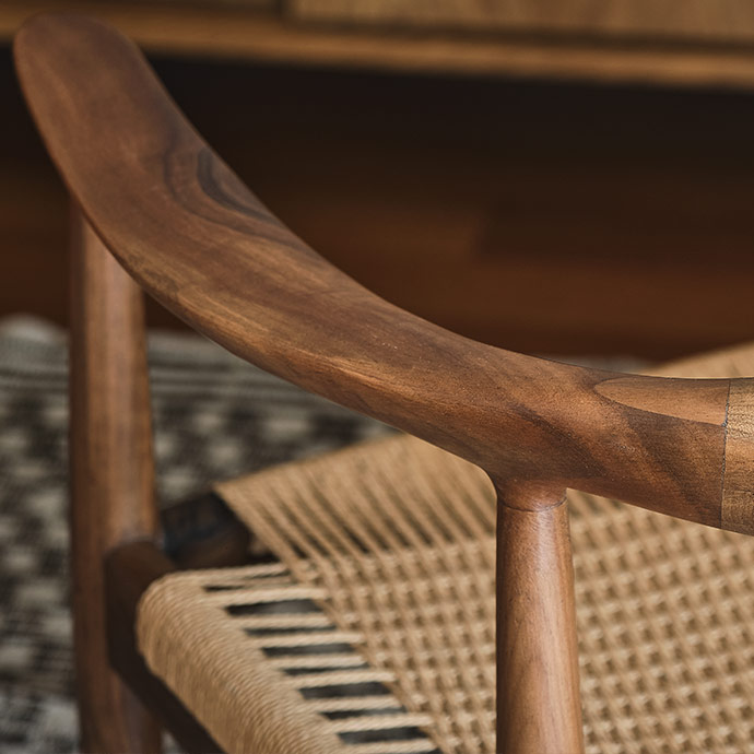 kennedy armchair sandalye ceviz resmi