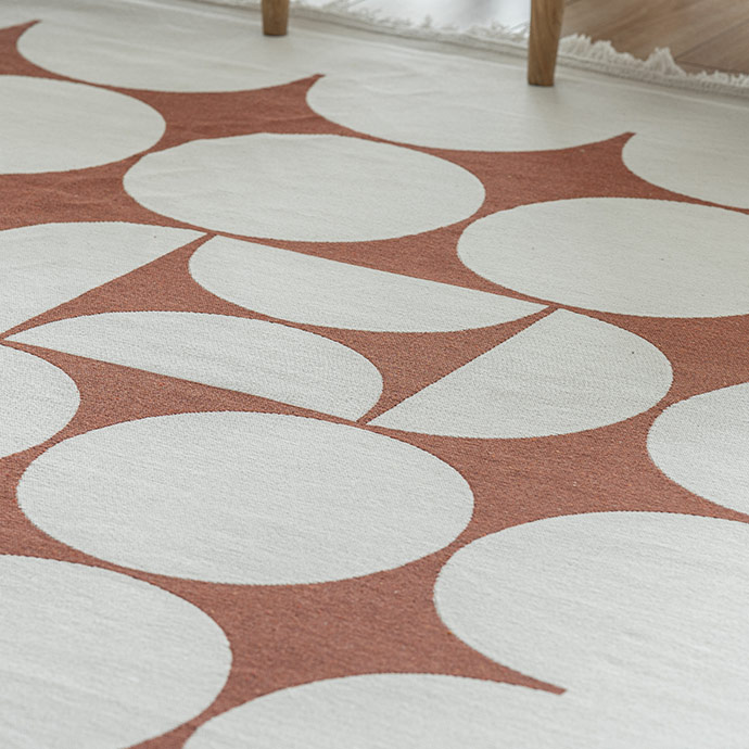 midcentury circle kilim serisi resmi
