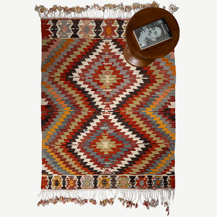 vintage uşak el dokuması kilim 1,87 m2 resmi