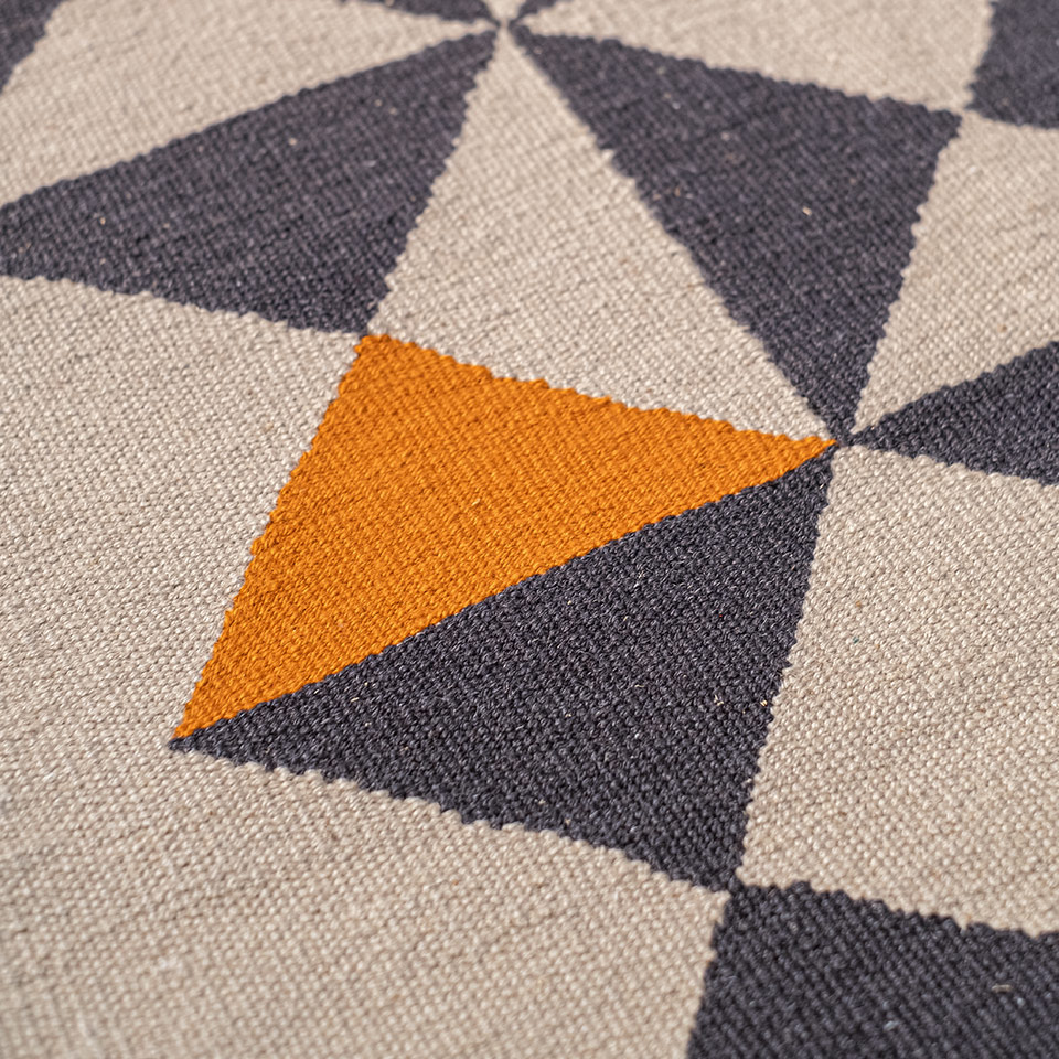 cross major el dokuması kilim 81x166, 1,35 m2 resmi